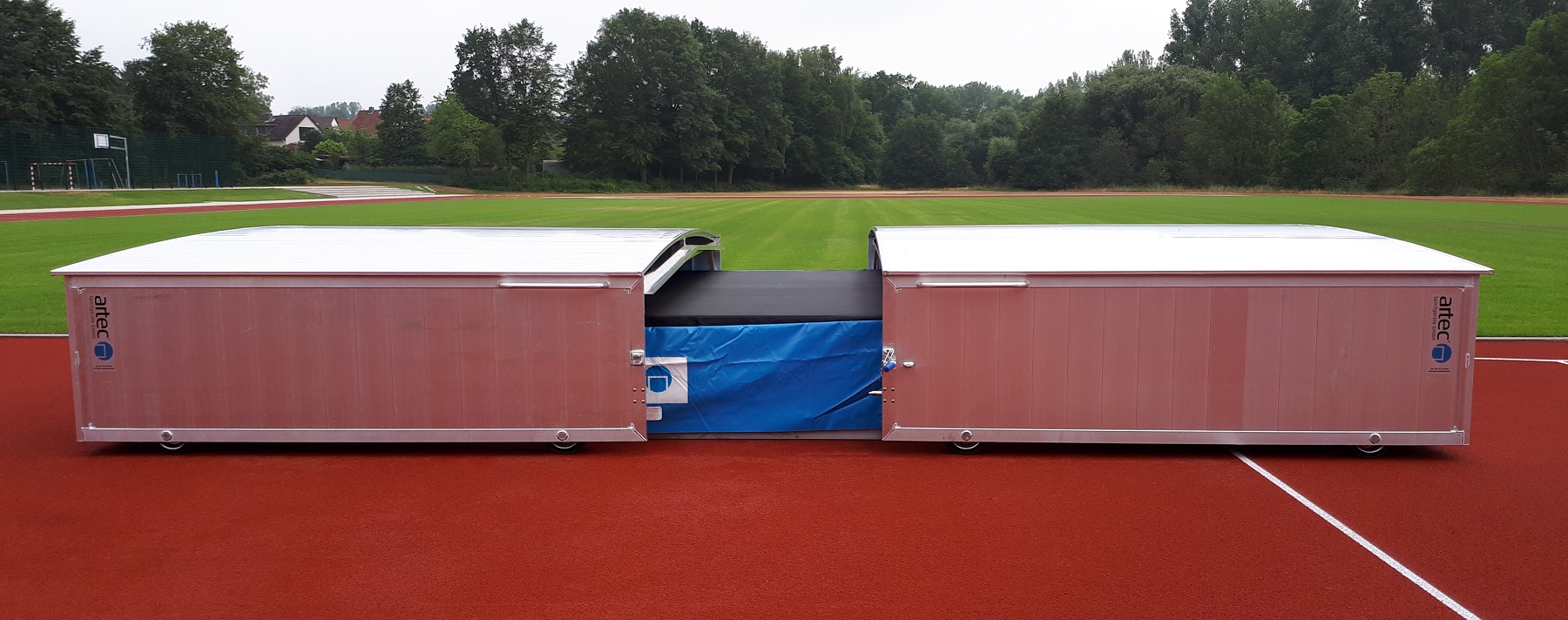 Hochsprunganlage IAAF mit Auflageraster Abdeckung Hochsprungmatte