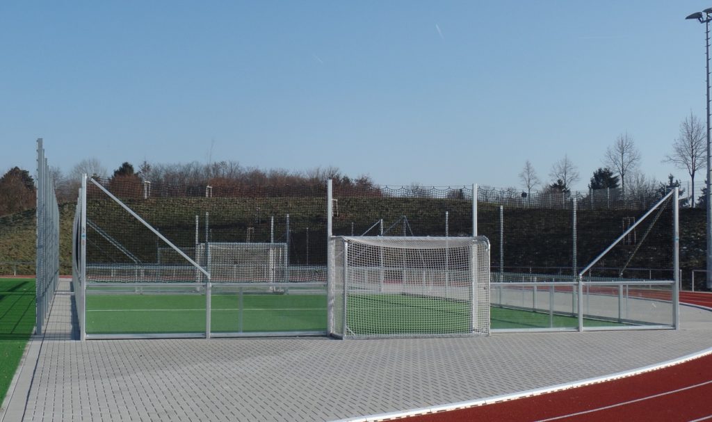 Soccercourts Aluminium mit Glas de luxe