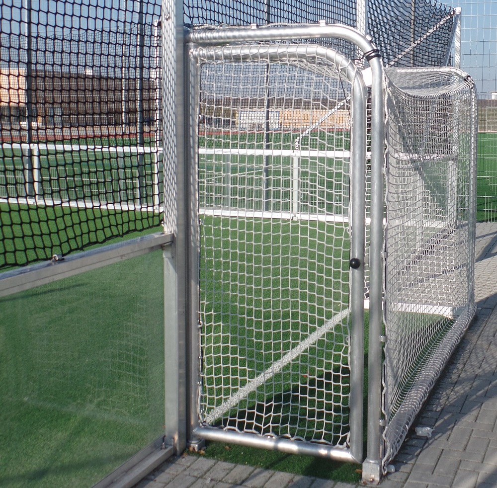 Transparentes Bandensystem für Minispielfelder und Indoor Soccer Courts in der Halle